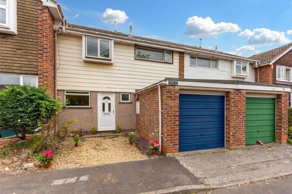 3 bed Mid Terraced House for rent in Bristol. From CJ Hole - Clifton 3 bed Mid Terraced House for rent in Bristol. From CJ Hole - Clifton