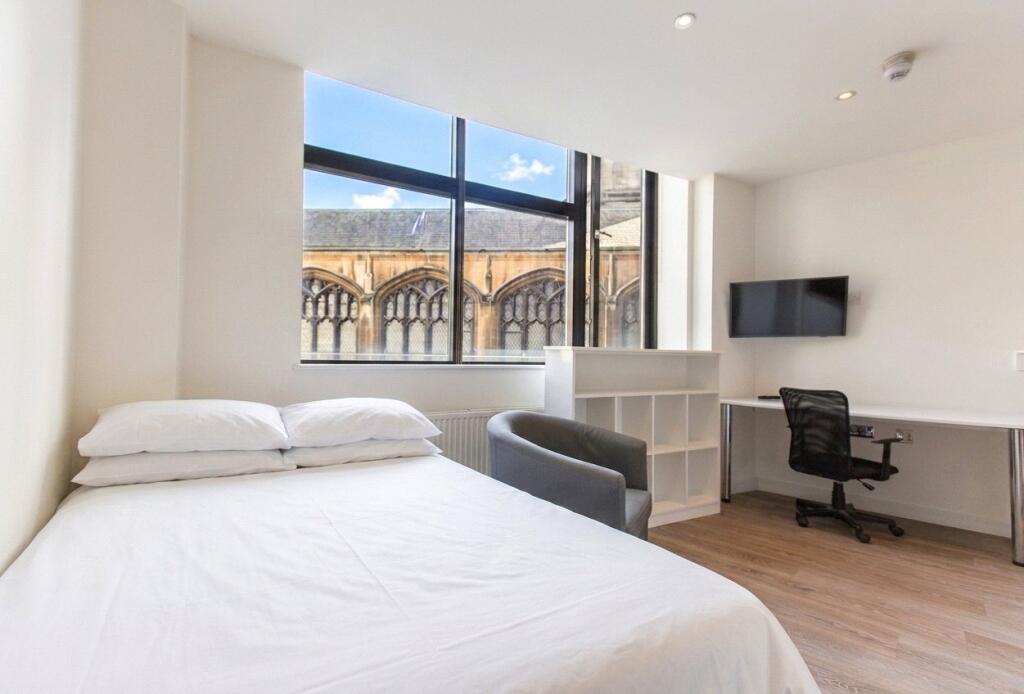 4 bed Studio for rent in Bristol. From CJ Hole - Clifton 4 bed Studio for rent in Bristol. From CJ Hole - Clifton