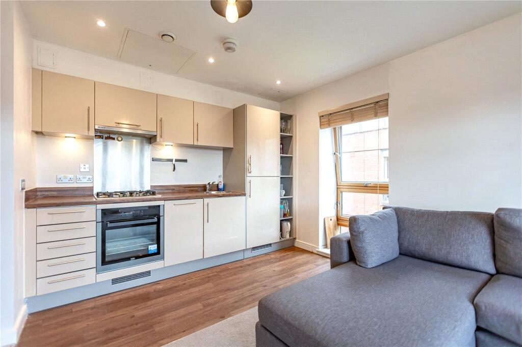 1 bed Apartment for rent in Bristol. From CJ Hole - Clifton