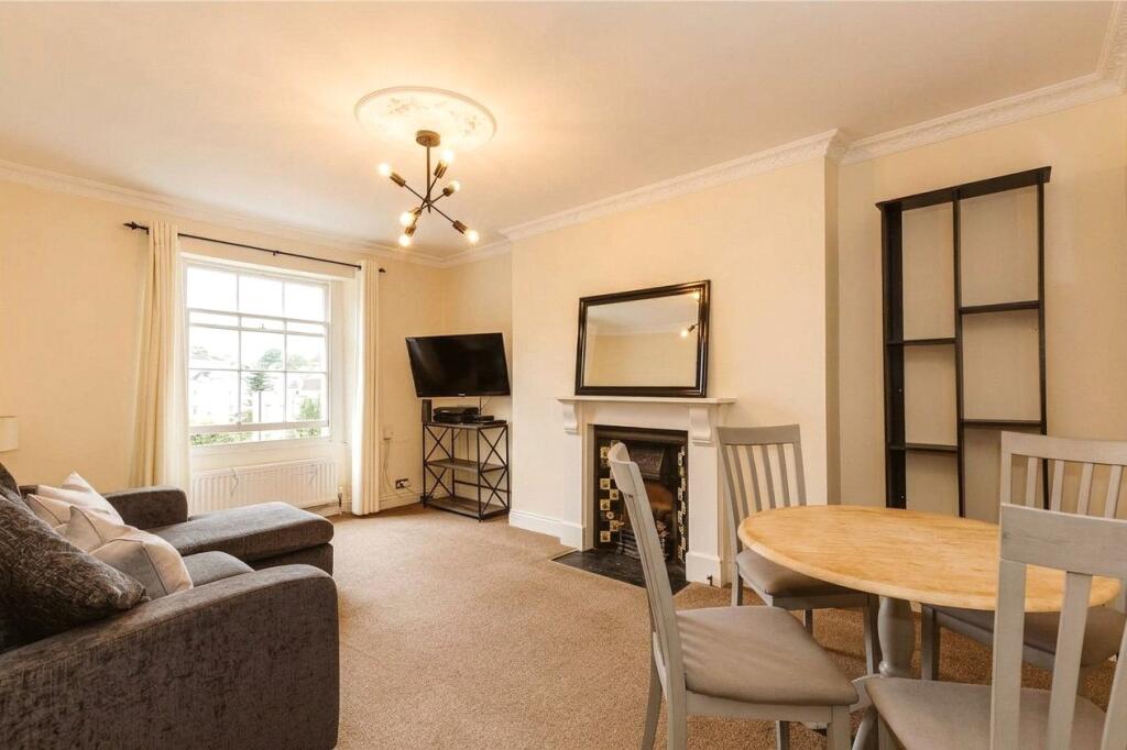 2 bed Apartment for rent in Bristol. From CJ Hole - Clifton