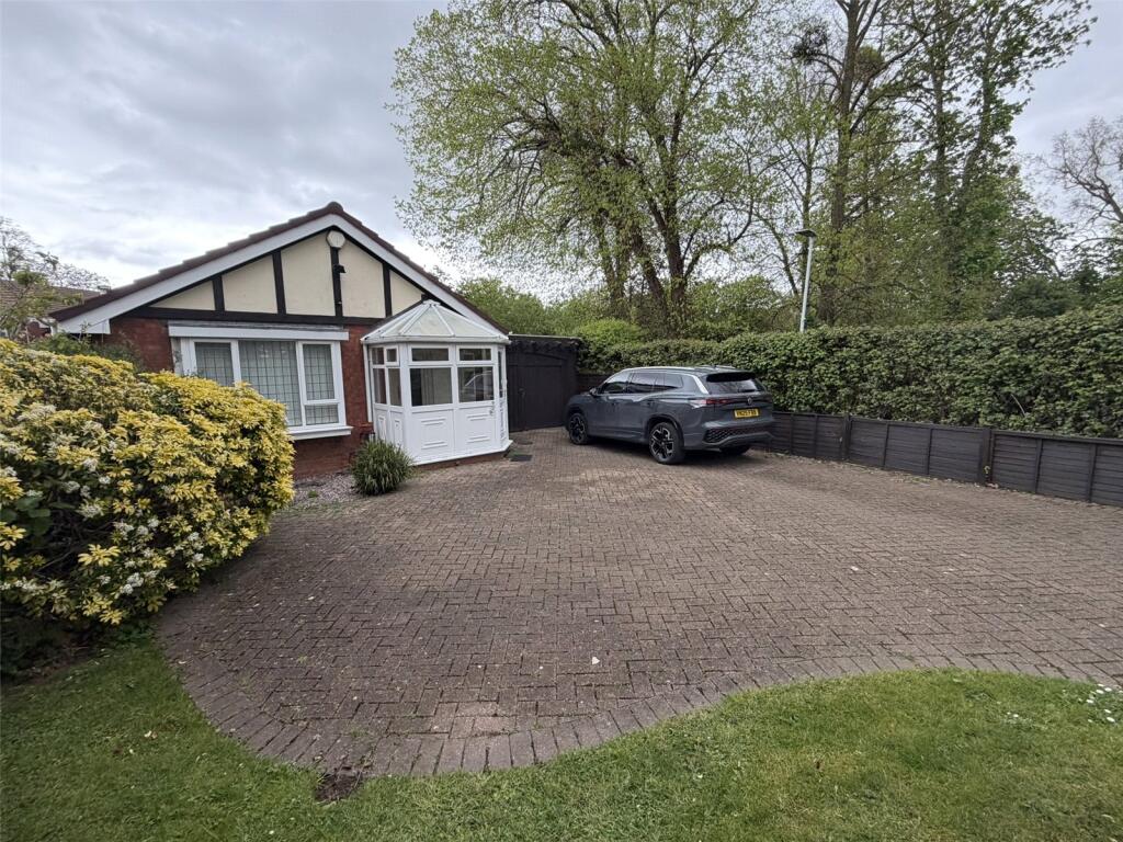 2 bed Bungalow for rent in Gloucester. From CJ Hole - Hucclecote