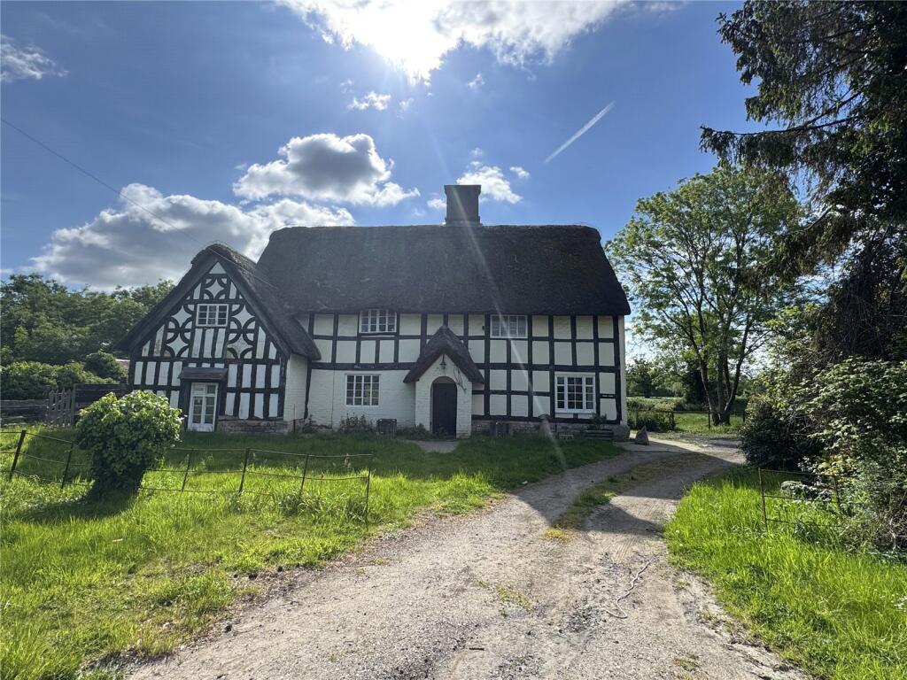 3 bed Detached for rent in Hardwicke. From CJ Hole - Hucclecote