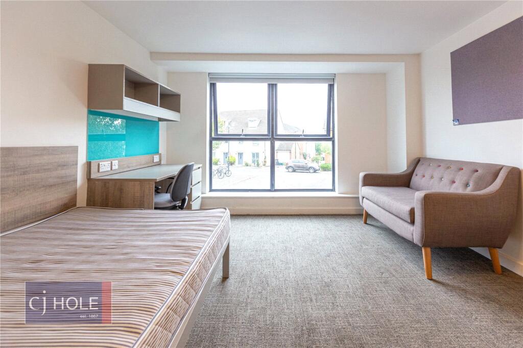 4 bed Studio for rent in Bristol. From CJ Hole - Kingswood