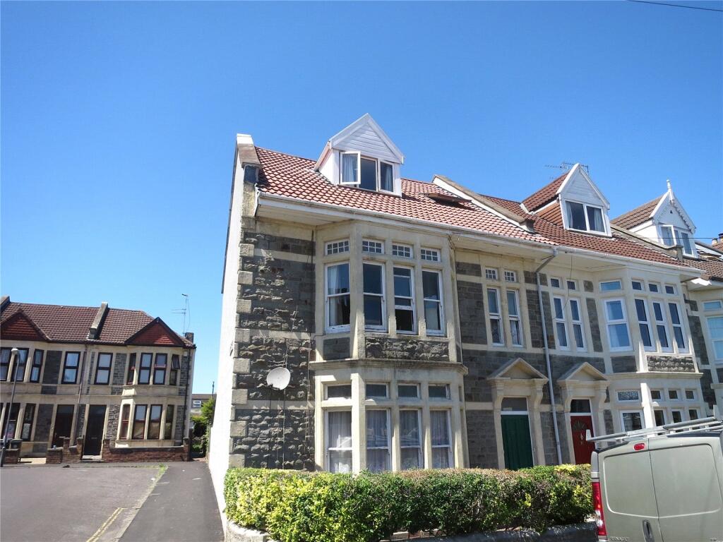 4 bed Apartment for rent in Bristol. From CJ Hole - Kingswood