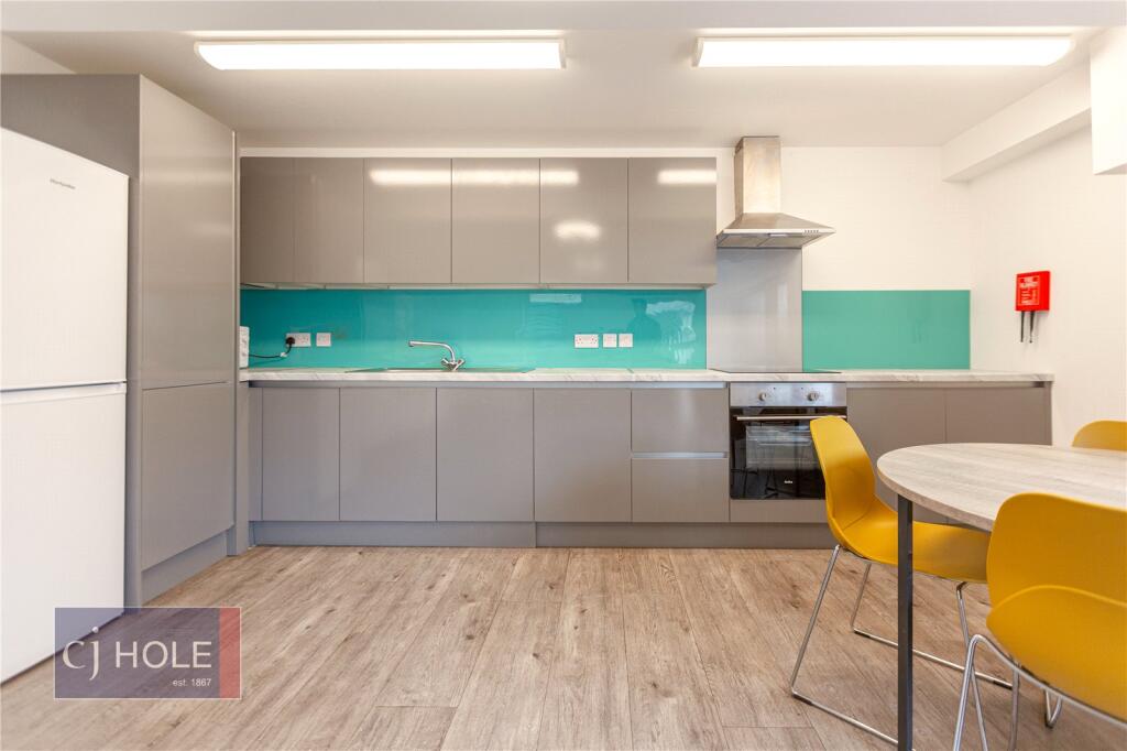4 bed Apartment for rent in Bristol. From CJ Hole - Kingswood