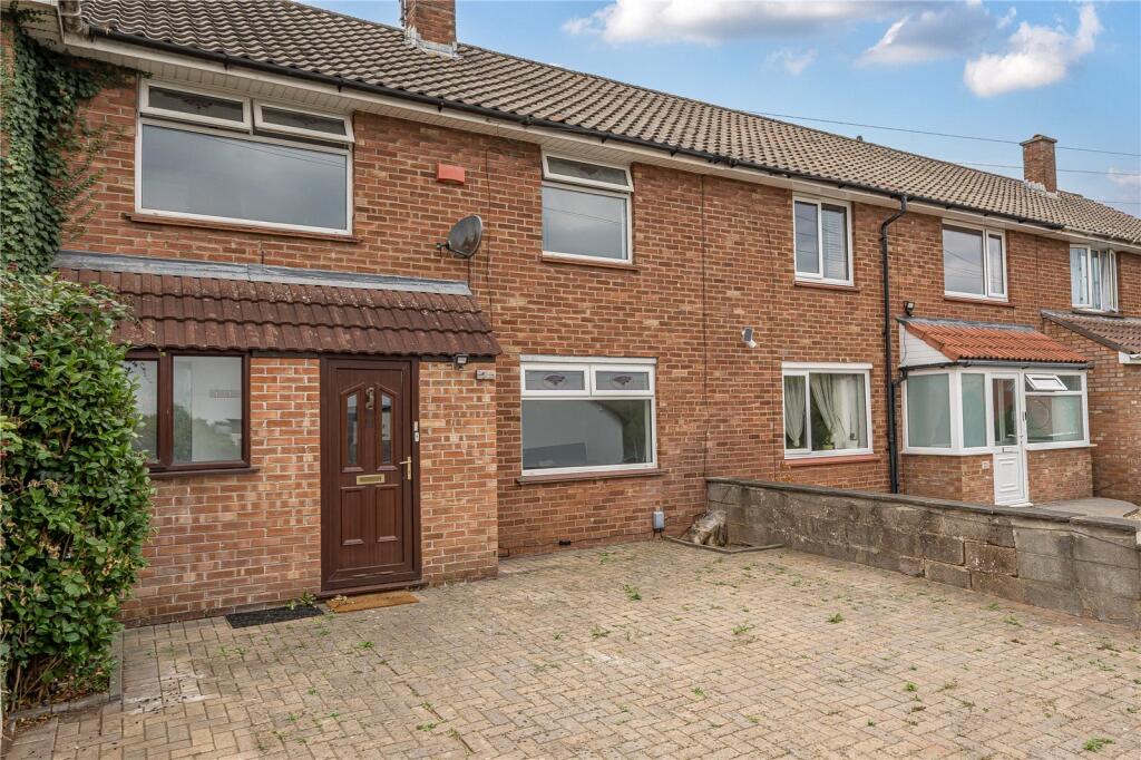 5 bed Mid Terraced House for rent in Frenchay. From CJ Hole - Kingswood