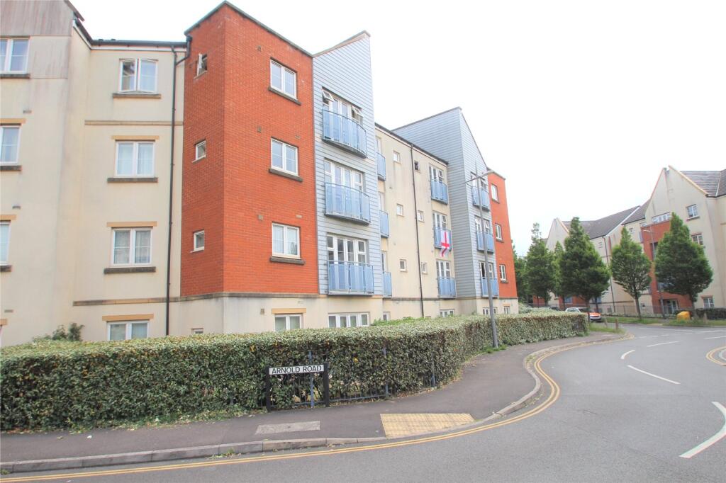2 bed Apartment for rent in Shortwood. From CJ Hole - Kingswood