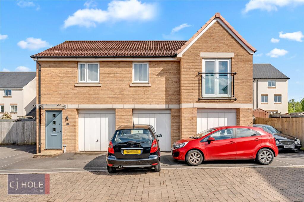 2 bed Garages for rent in Parkfield. From CJ Hole - Kingswood 2 bed Garages for rent in Parkfield. From CJ Hole - Kingswood
