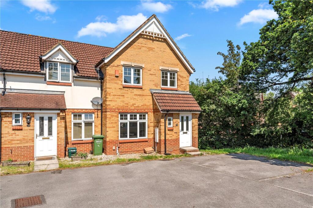 3 bed End of Terrace for rent in Shortwood. From CJ Hole - Kingswood