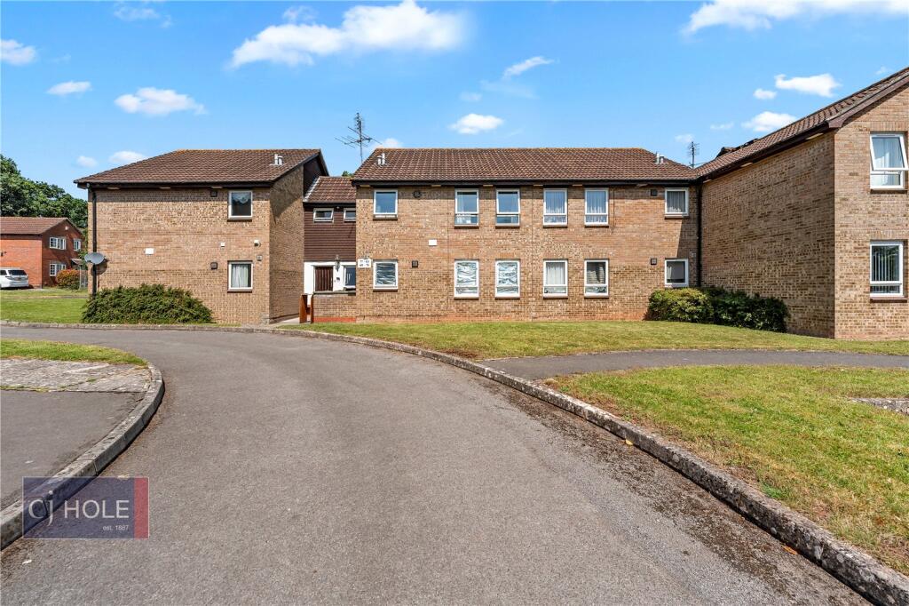 4 bed Studio for rent in Oldland. From CJ Hole - Kingswood