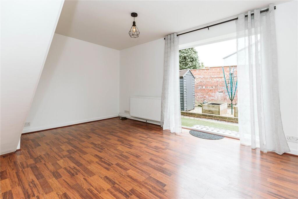 1 bed Semi Detached for rent in Whiteway. From CJ Hole - Kingswood
