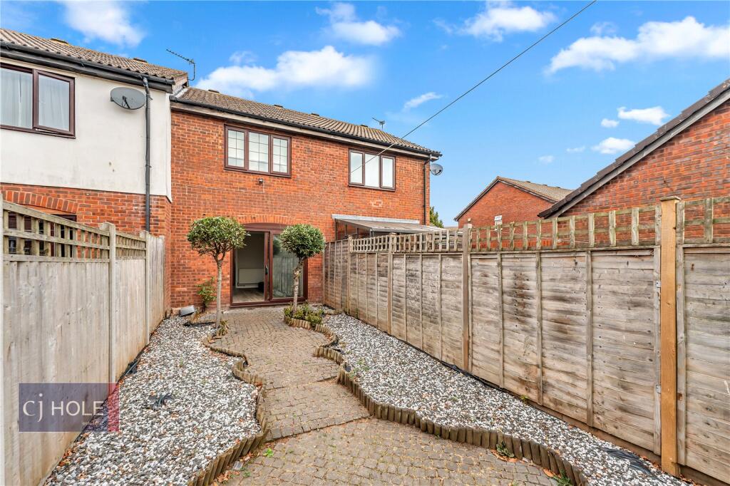 2 bed Mid Terraced House for rent in Oldland. From CJ Hole - Kingswood 2 bed Mid Terraced House for rent in Oldland. From CJ Hole - Kingswood