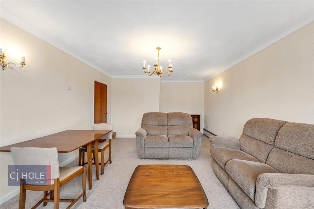2 bed Bungalow for rent in Bristol. From CJ Hole - Kingswood