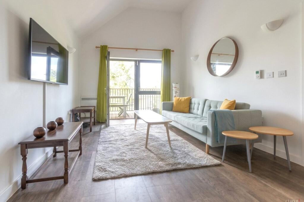 1 bed Apartment for rent in Two Mile Hill. From CJ Hole - Kingswood 1 bed Apartment for rent in Two Mile Hill. From CJ Hole - Kingswood