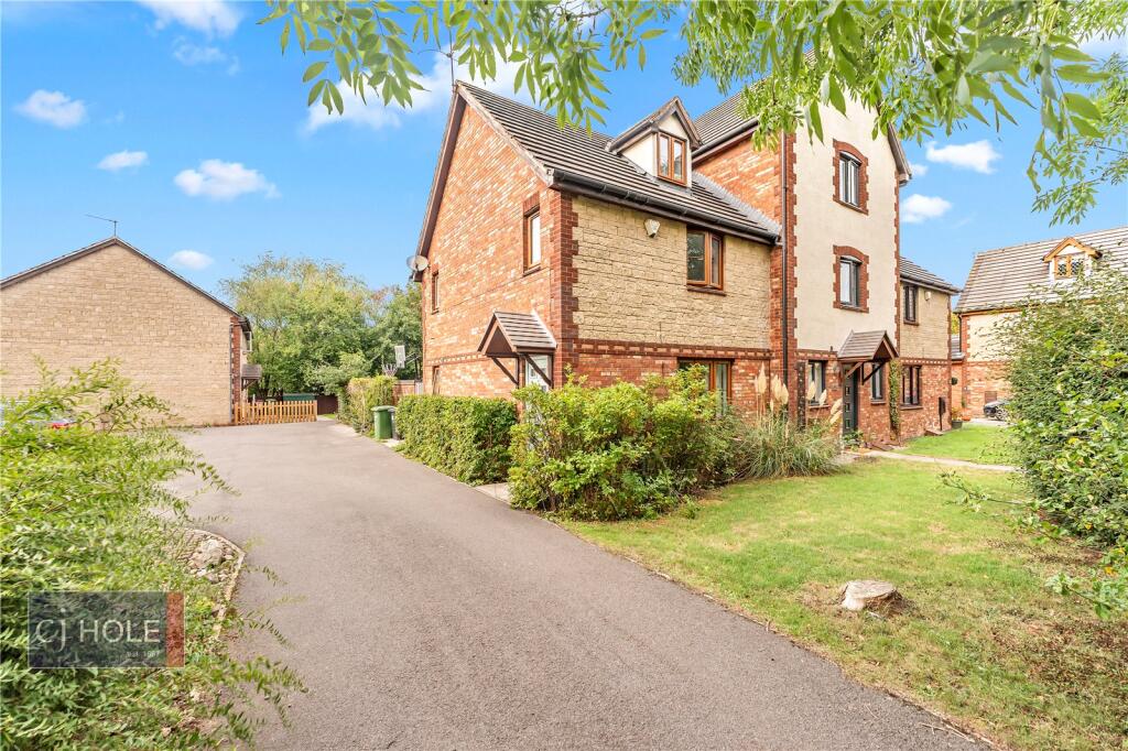 3 bed End of Terrace for rent in Bristol. From CJ Hole - Kingswood 3 bed End of Terrace for rent in Bristol. From CJ Hole - Kingswood