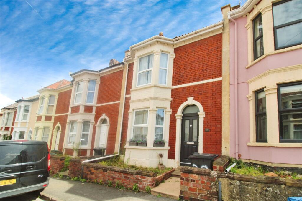 2 bed Mid Terraced House for rent in Bristol. From CJ Hole - Southville 2 bed Mid Terraced House for rent in Bristol. From CJ Hole - Southville