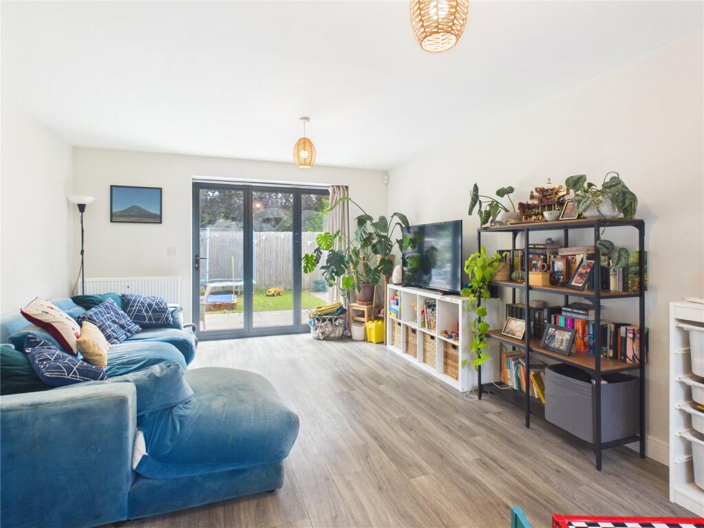 3 bed Detached for rent in . From CJ Hole - Southville 3 bed Detached for rent in . From CJ Hole - Southville