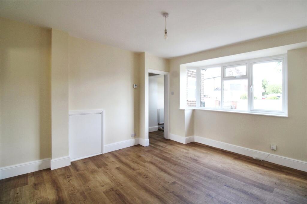2 bed Mid Terraced House for rent in Ashton Vale. From CJ Hole - Southville