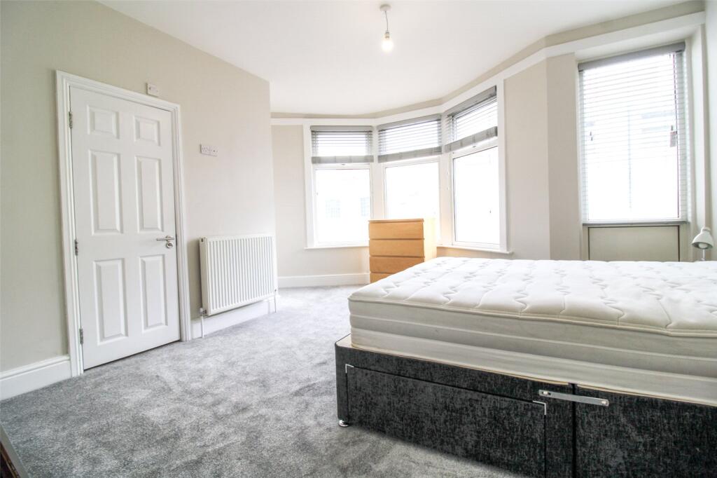 1 bed House Share for rent in Bristol. From CJ Hole - Southville
