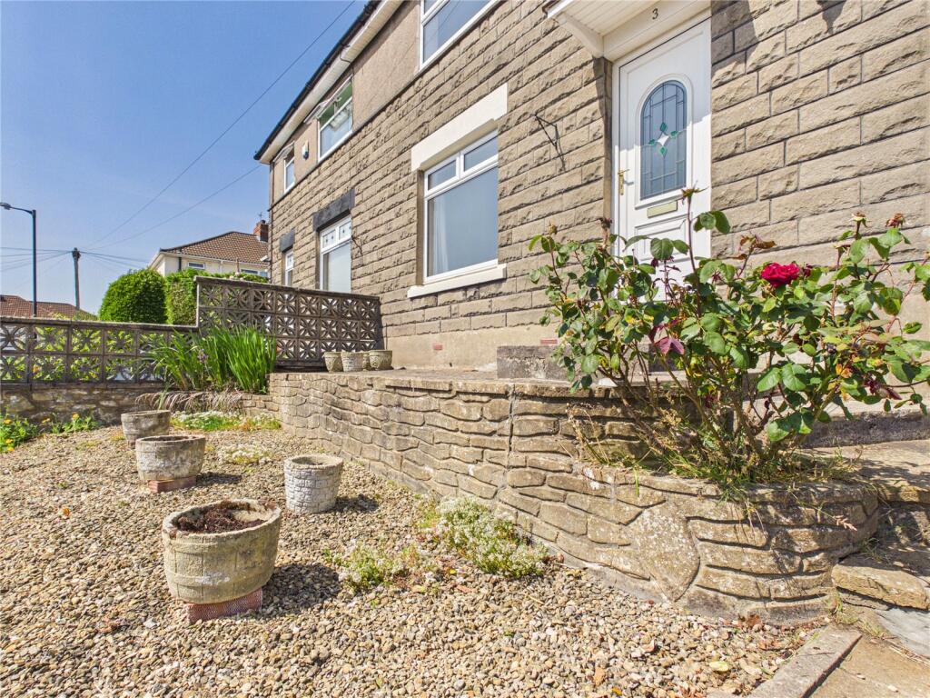 3 bed End of Terrace for rent in Ashton Vale. From CJ Hole - Southville
