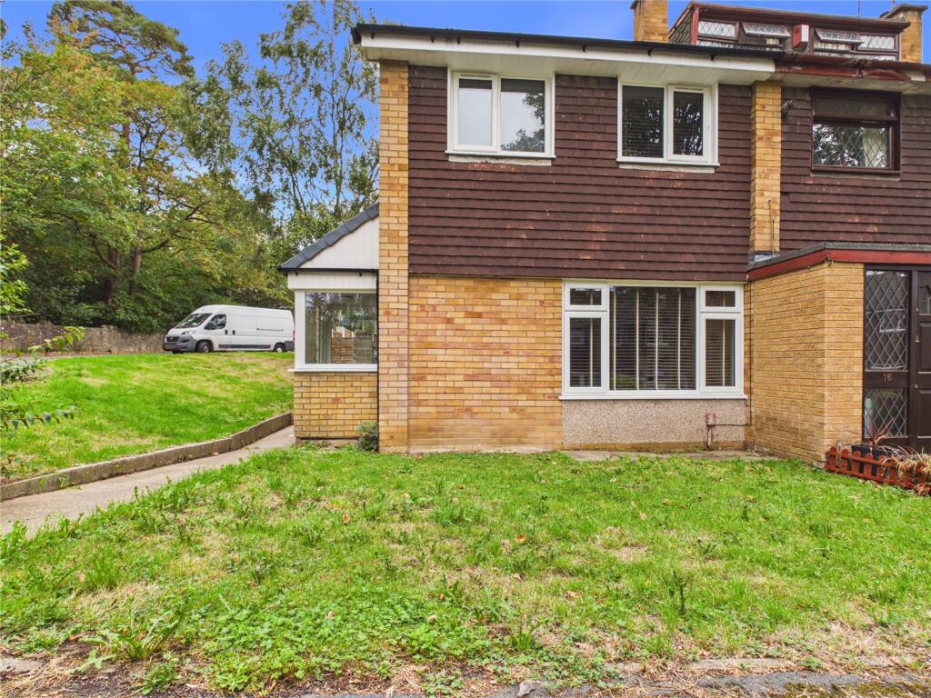 3 bed End of Terrace for rent in Bristol. From CJ Hole - Southville