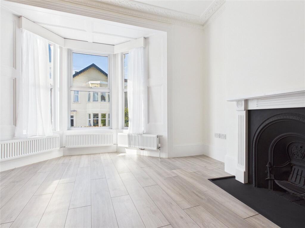 2 bed Apartment for rent in Bristol. From CJ Hole - Southville 2 bed Apartment for rent in Bristol. From CJ Hole - Southville