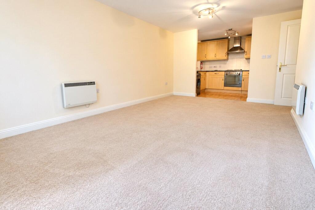 2 bed Apartment for rent in Bristol. From CJ Hole - Southville