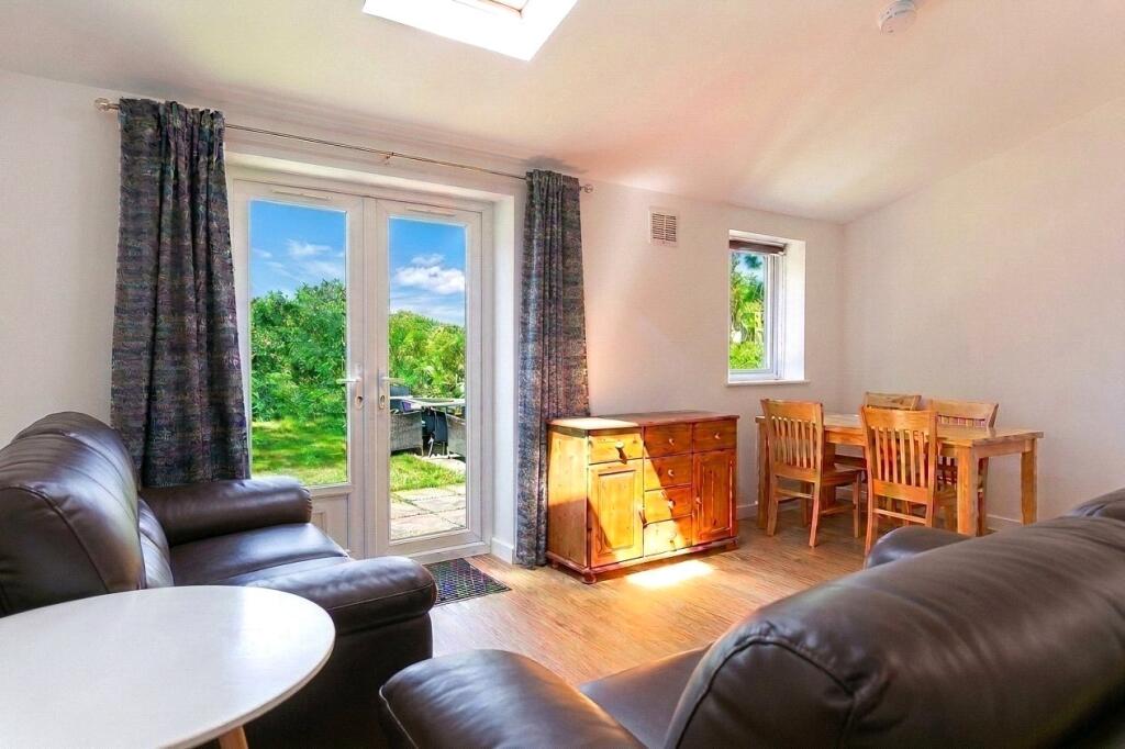 4 bed Semi Detached for rent in Bristol. From CJ Hole - Westbury On Trym 4 bed Semi Detached for rent in Bristol. From CJ Hole - Westbury On Trym