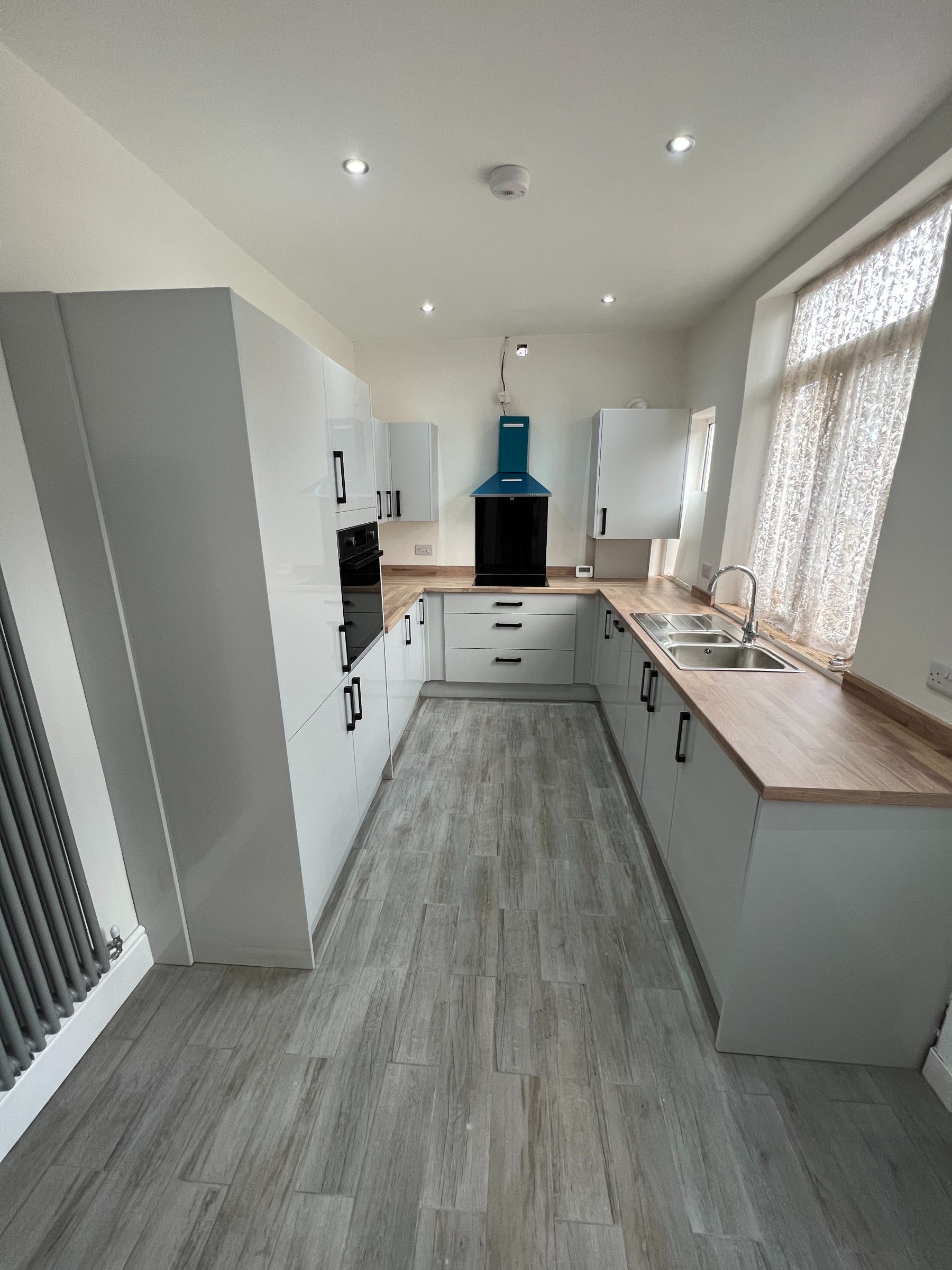 3 bed Mid Terraced House for rent in Bentley. From 247 Property Services Ltd