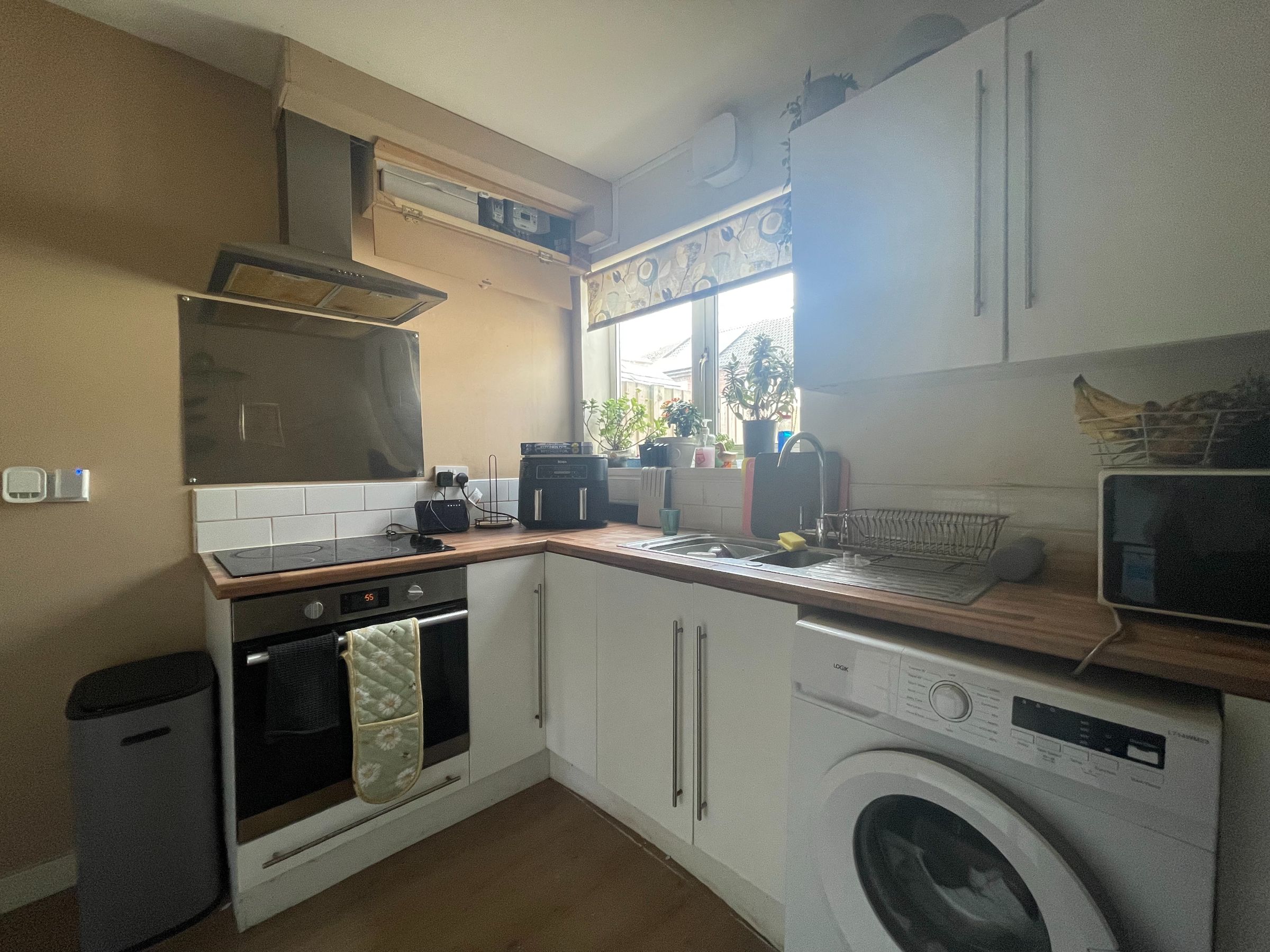 2 bed Mid Terraced House for rent in Bentley. From 247 Property Services Ltd