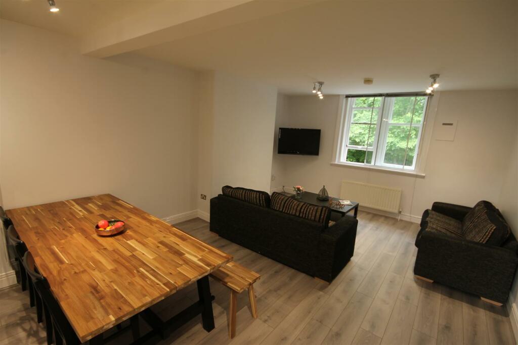 6 bed Apartment for rent in Newcastle upon Tyne. From Walton Robinson Property Consultants Ltd