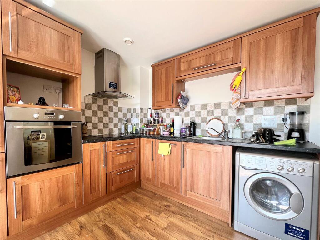 2 bed Apartment for rent in Newcastle upon Tyne. From Walton Robinson Property Consultants Ltd