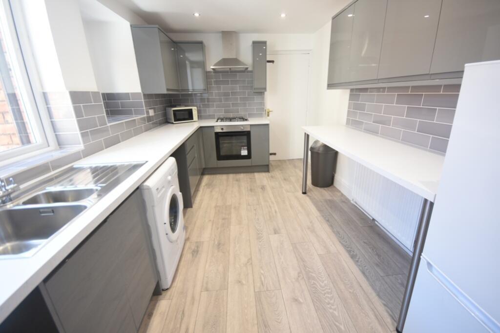 5 bed Annexe for rent in Newcastle upon Tyne. From Walton Robinson Property Consultants Ltd