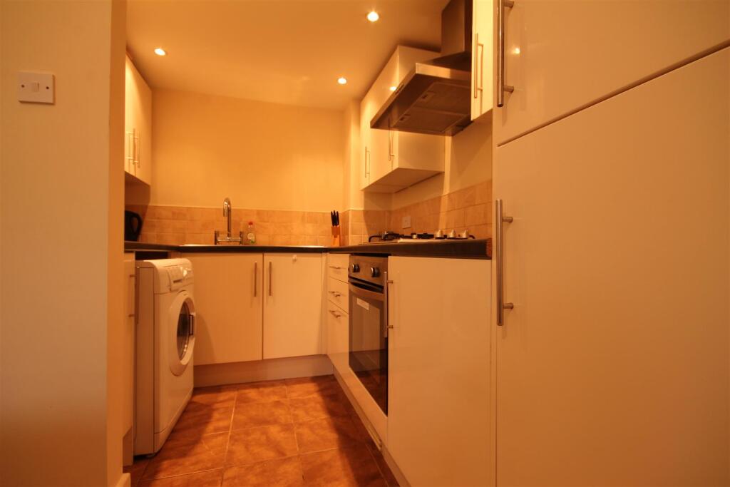 3 bed Apartment for rent in Newcastle upon Tyne. From Walton Robinson Property Consultants Ltd
