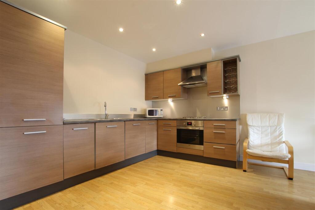 3 bed Apartment for rent in Newcastle upon Tyne. From Walton Robinson Property Consultants Ltd