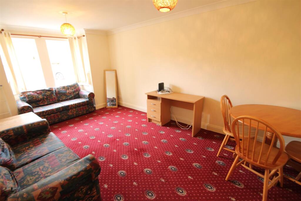 2 bed Apartment for rent in Newcastle upon Tyne. From Walton Robinson Property Consultants Ltd