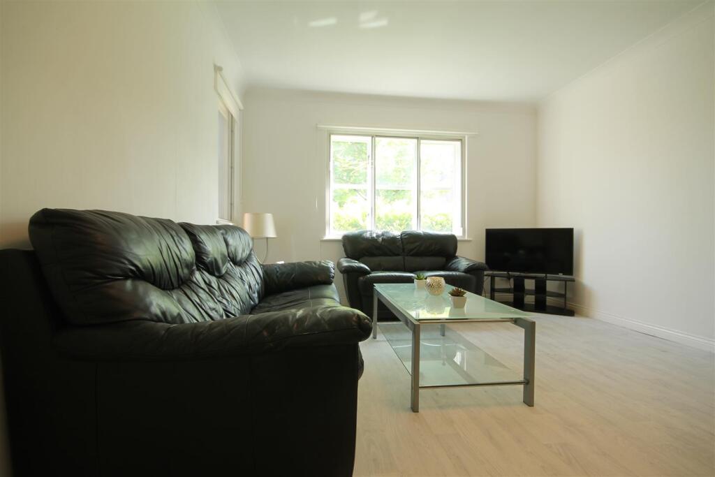 3 bed Apartment for rent in Newcastle upon Tyne. From Walton Robinson Property Consultants Ltd