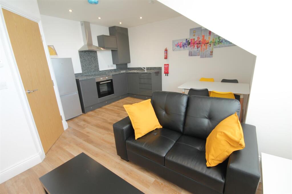 2 bed Apartment for rent in Newcastle upon Tyne. From Walton Robinson Property Consultants Ltd
