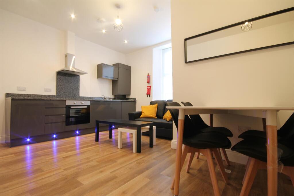 2 bed Apartment for rent in Newcastle upon Tyne. From Walton Robinson Property Consultants Ltd