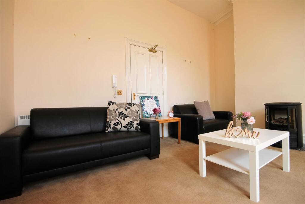2 bed Apartment for rent in Newcastle upon Tyne. From Walton Robinson Property Consultants Ltd