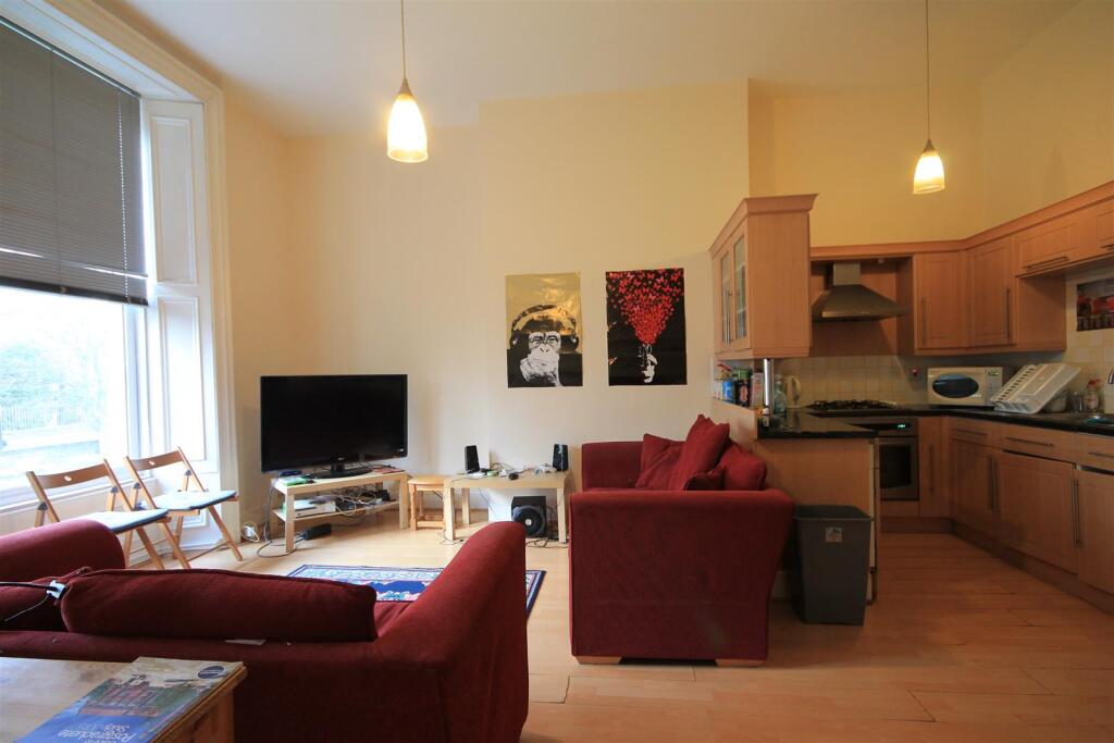 3 bed Apartment for rent in Newcastle upon Tyne. From Walton Robinson Property Consultants Ltd