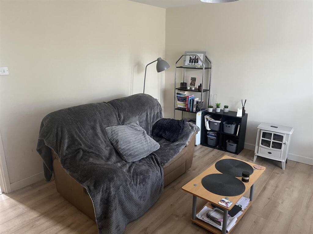 1 bed Apartment for rent in Newcastle upon Tyne. From Walton Robinson Property Consultants Ltd 1 bed Apartment for rent in Newcastle upon Tyne. From Walton Robinson Property Consultants Ltd