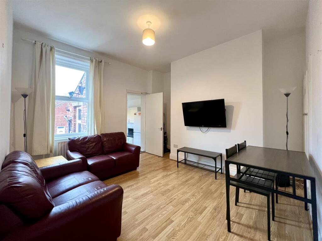 1 bed House Share for rent in Newcastle upon Tyne. From Walton Robinson Property Consultants Ltd
