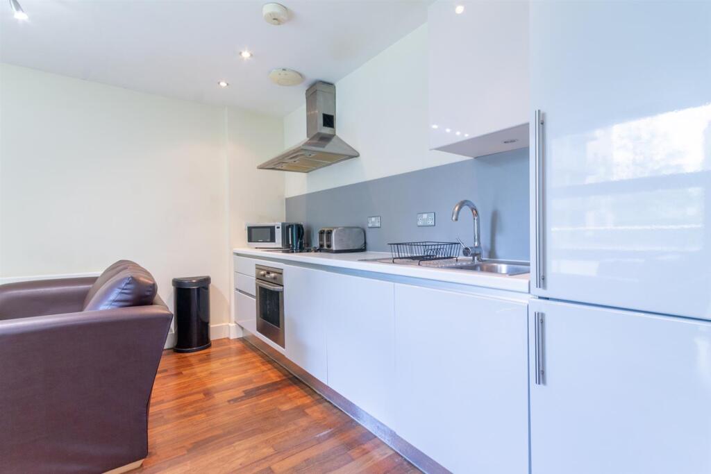2 bed Apartment for rent in Newcastle upon Tyne. From Walton Robinson Property Consultants Ltd