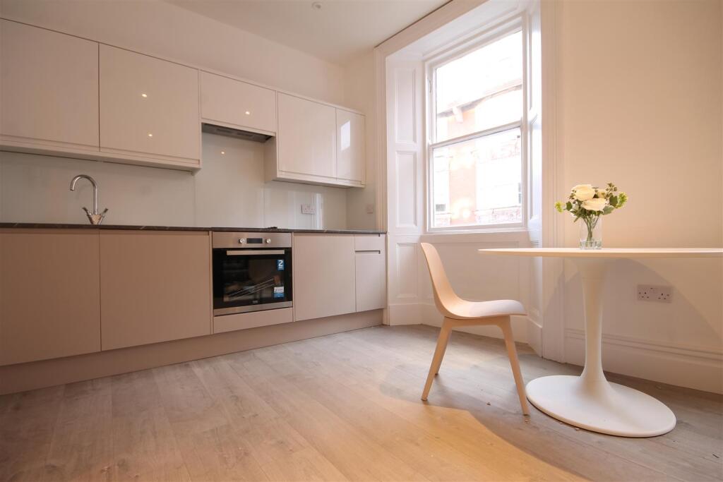 1 bed Apartment for rent in Newcastle upon Tyne. From Walton Robinson Property Consultants Ltd