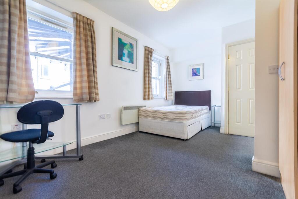 4 bed Studio for rent in Newcastle upon Tyne. From Walton Robinson Property Consultants Ltd
