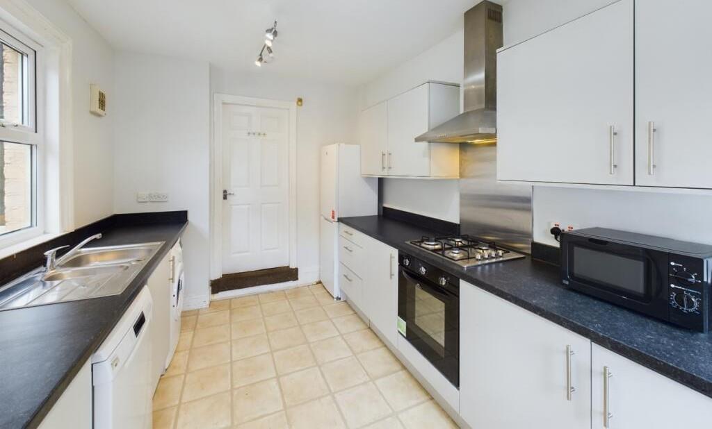5 bed Mid Terraced House for rent in Newcastle upon Tyne. From Walton Robinson Property Consultants Ltd 5 bed Mid Terraced House for rent in Newcastle upon Tyne. From Walton Robinson Property Consultants Ltd