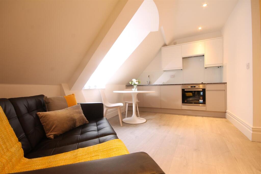 1 bed Apartment for rent in Newcastle upon Tyne. From Walton Robinson Property Consultants Ltd
