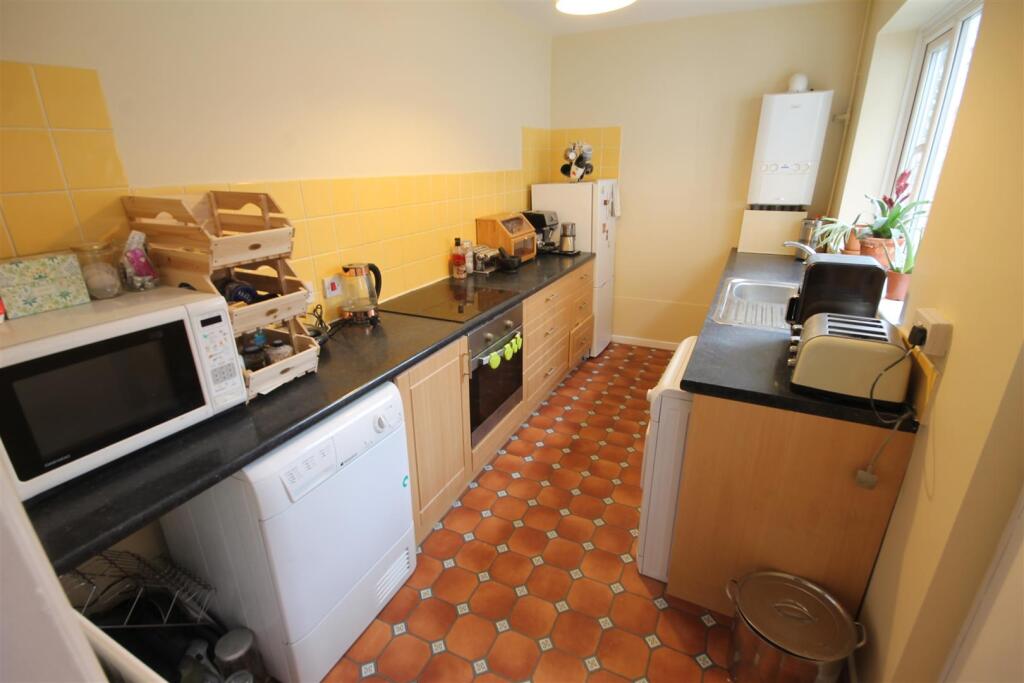 2 bed Apartment for rent in Newcastle upon Tyne. From Walton Robinson Property Consultants Ltd