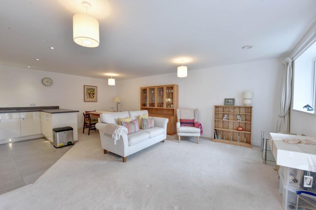 1 bed House (unspecified) for rent in Harpsden. From Tim Peers Estate Agents - Henley on Thames